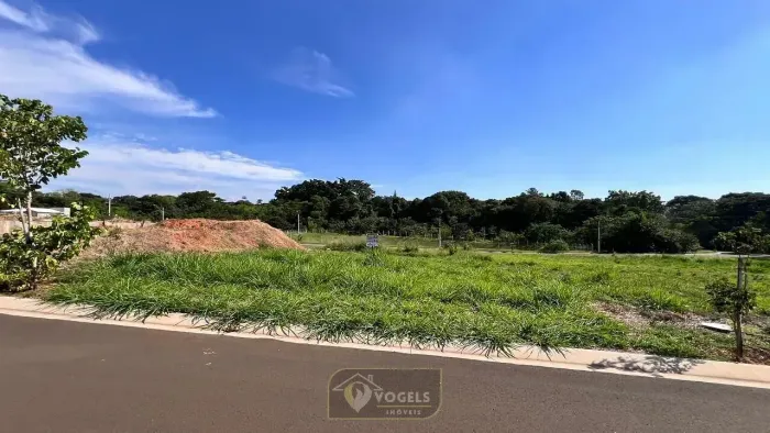 TERRENO À VENDA NO RESIDENCIAL FLORABELLA I EM HOLAMBRA/SP COM 362 M², TOPOGRAFIA PLANA E