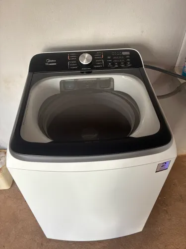 Vendo máquina midea