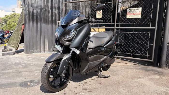 Yamaha XMax 250