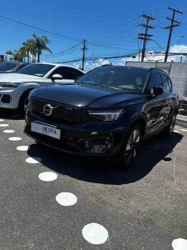 Volvo XC40 Recharge Plus (elétrico) 2024