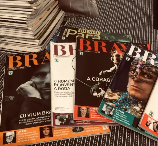 Oportunidade! Lote de 54 volumes revista BRAVO de Arte & Cultura