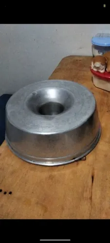 Vendo forma de alumínio em bom estado 