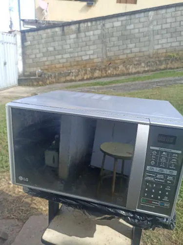 Microondas LG grill 32 litros espelhado