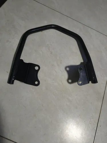 Alça traseira moto factor 150 novo sem uso