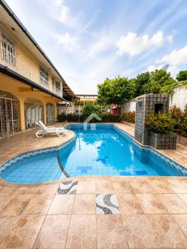 Casa 4 qts, sendo 2 suítes