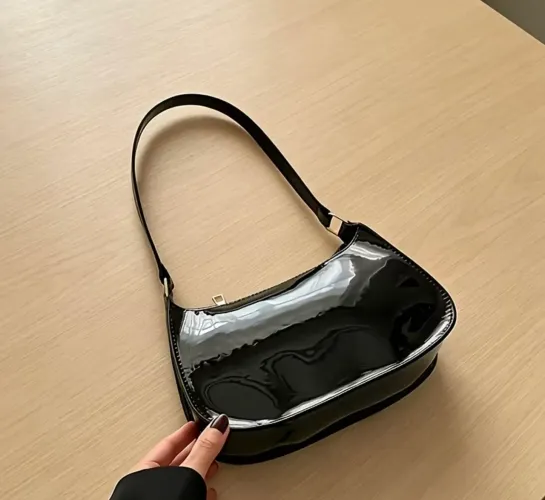 Bolsa verniz preta