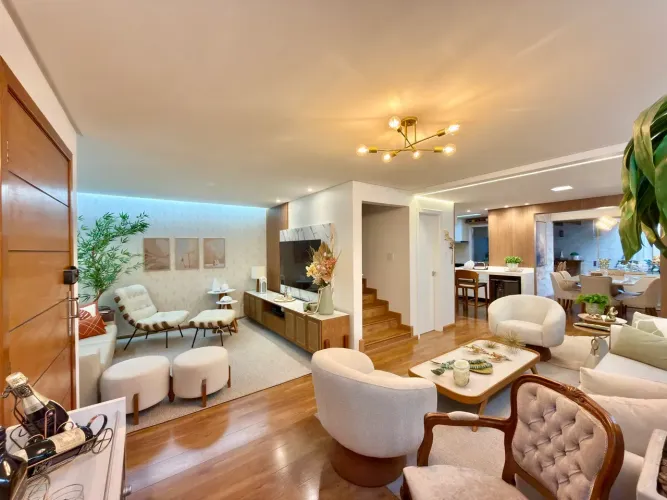 Sobrado para venda possui 238 metros quadrados com 3 quartos em Jardim Planalto - Goiânia