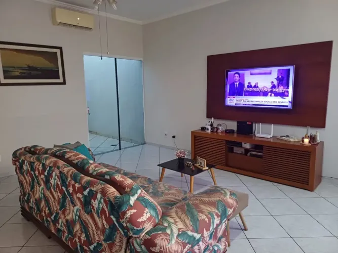 Casa com 3 dormitórios à venda, 150 m² por R$ 798.000,00 - Jardim Regina - Indaiatuba/SP