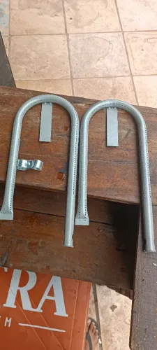 vendo dois queimadores tubular em U  para chapa lado Direito 40cm