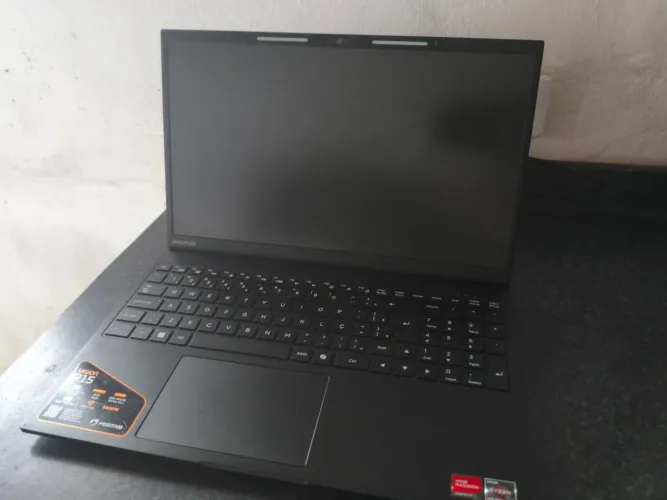 Notebook vision R15 