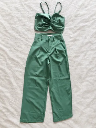 Conjunto top e calça