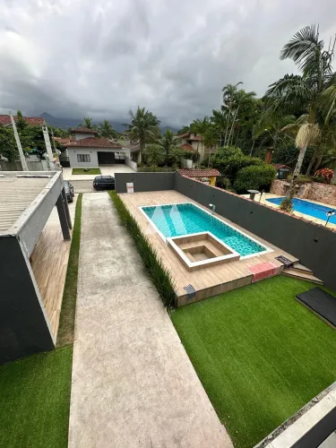 Casa á venda 5 dormitórios 6 vagas em Boraceia - Morada da Praia