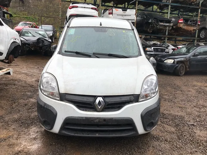 Kangoo 2018 1.6 vendido em peças 
