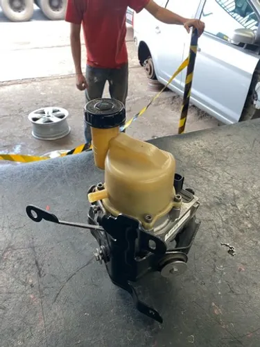 Bomba direção Eletrica Hidráulica Sandero 2018