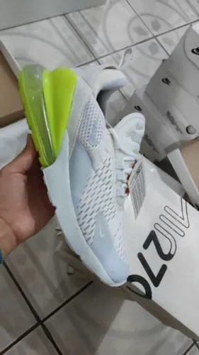 Nike 270