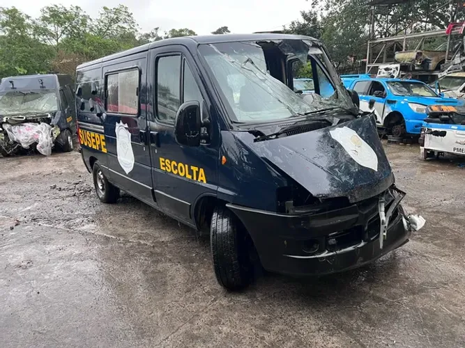 Sucata Fiat Ducato 2.3 16v 2010 para retirada de peças 