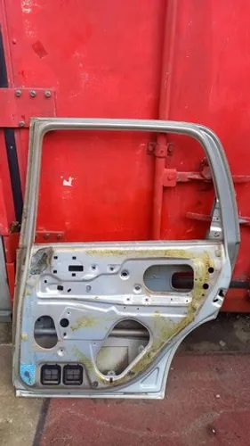 Porta traseira direita chevrolet corsa classic