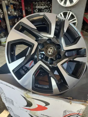 Rodas sw4 diammond novas em 10 xsem juros furacão 6x139 aro 20*<br>Em 10 x sem juros <br>