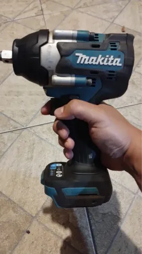Chave é impacto Makita dtw700