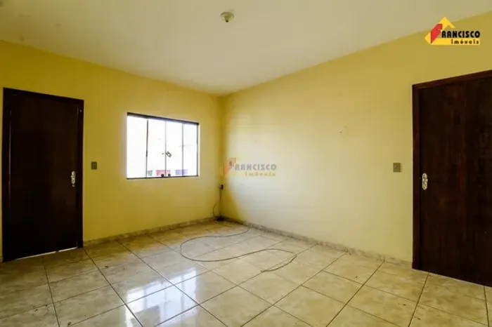 Casa à venda, 3 quartos, 1 suíte, 2 vagas, Vale do Sol - Divinópolis/MG