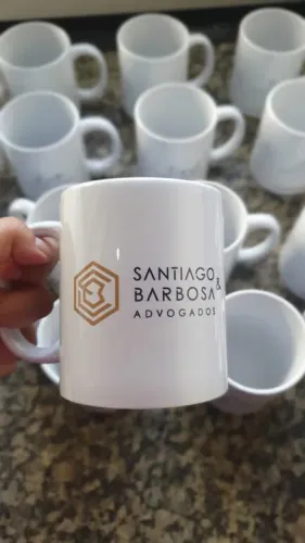 Caneca personalizada com sua logomarca brindes de natal confraternização
