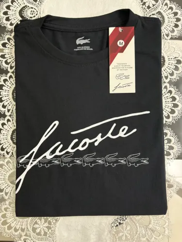 Camiseta tamanho M NOVA