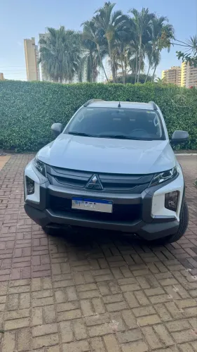 Vendo mitsubishi L200 triton outdoor