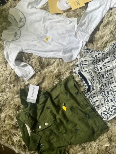 Lote de roupas para bebê 