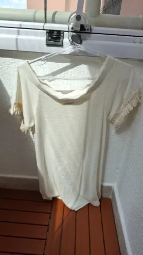 Blusa Quintess M Off-White - Manga Curta com Franjas Boho