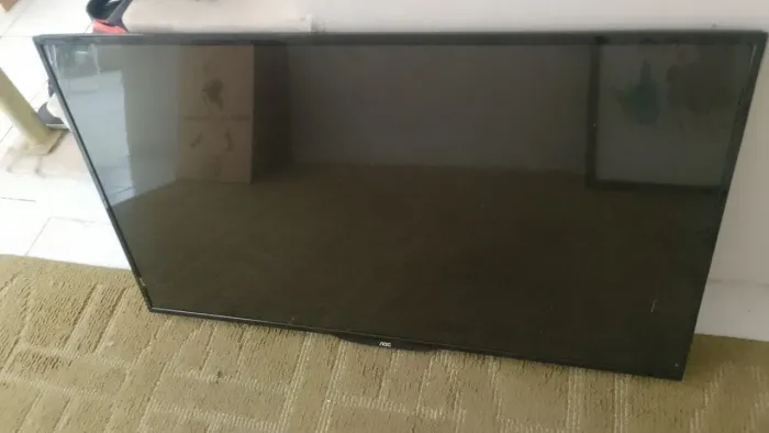 TV LED AOC 43' - Defeito Tela