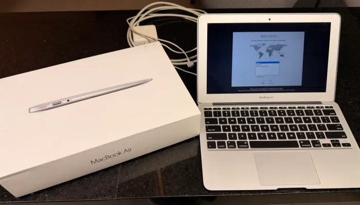 macbook air 11 2014