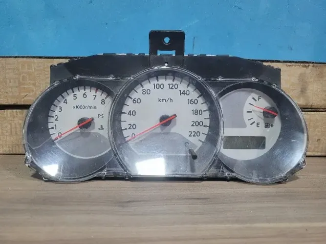 Painel de Instrumentos Nissan Livina 2012 a 2014 24810AZ82C