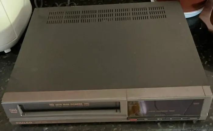 Relíquia VHS para desmontar ou consertar