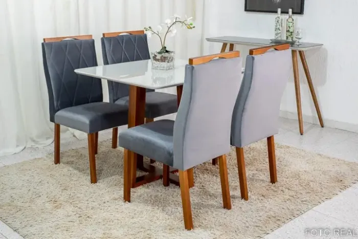 Mesa de Jantar Madeira Maciça 90×90 Pedro 4 Cadeiras Lisboa - Entregue Montada