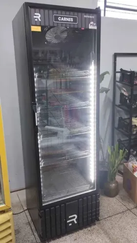 Visa cooler carne embalada 400L Refrimate full black - Marcos