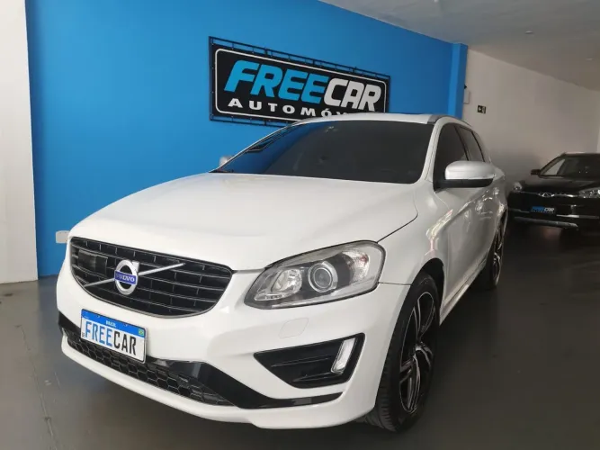 Volvo XC-60 T5 R-design 2017 2.0