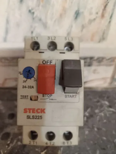 Disjuntor Steck SLS225 24-32A