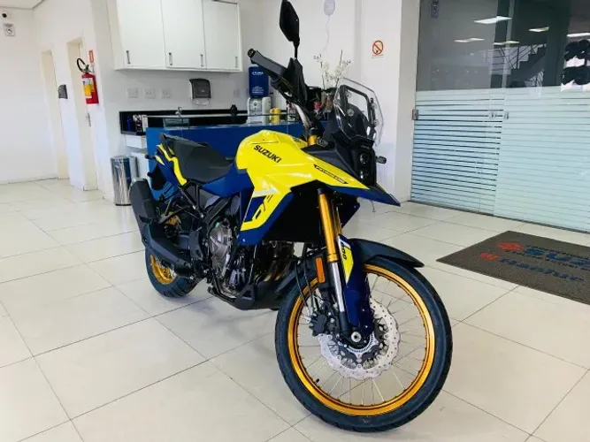 Suzuki Vstrom 800DE amarela 2025