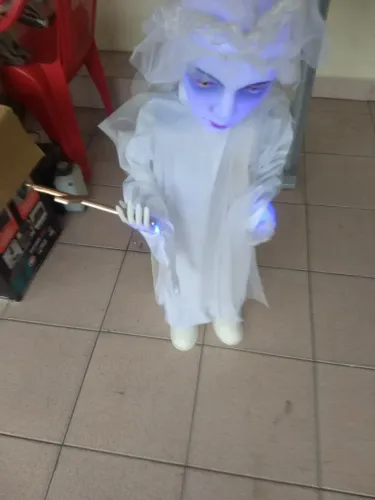 halloween noiva assassina boneca com movimentos R$ 280,00
