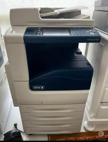 Xerox WorkCentre 7120 - Multifuncional Colorida Profissional