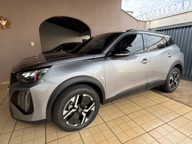 Peugeot 2008 Active 1.0 Turbo Flex 5P Aut. 2025  7.400 km