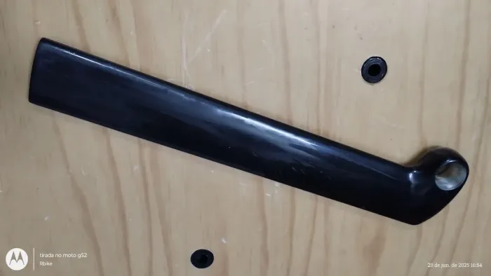 Canote Specialized - Design Aerodinâmico