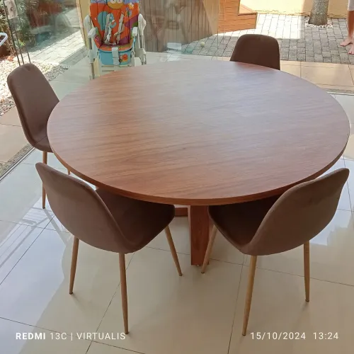 Mesa de Jantar Redonda em mdf