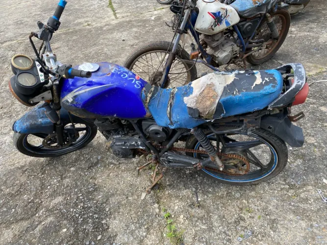 Suzuki yes 125 para retirada de peças 