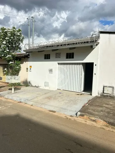 Casa com 2 quartos sendo 1 suíte no Setor Village Santa Rita. codigo: 117687