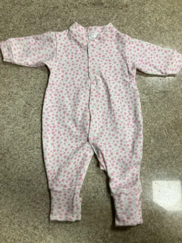 Macacão de bebê floral