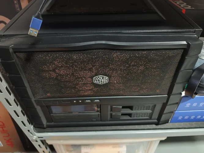 Gabinete PC Half XB Evo Usado