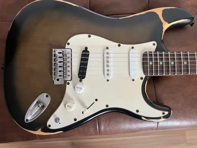 Guitarra Condor com Seymour Duncan