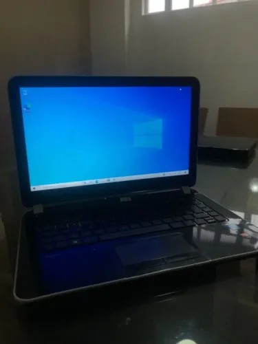 HP Core i5 8 GB RAM - Vídeo Dedicado