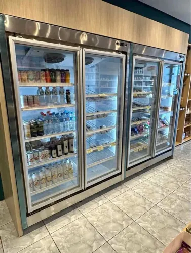Expositor auto serviço linha super luxo Chimafrio - Marcos